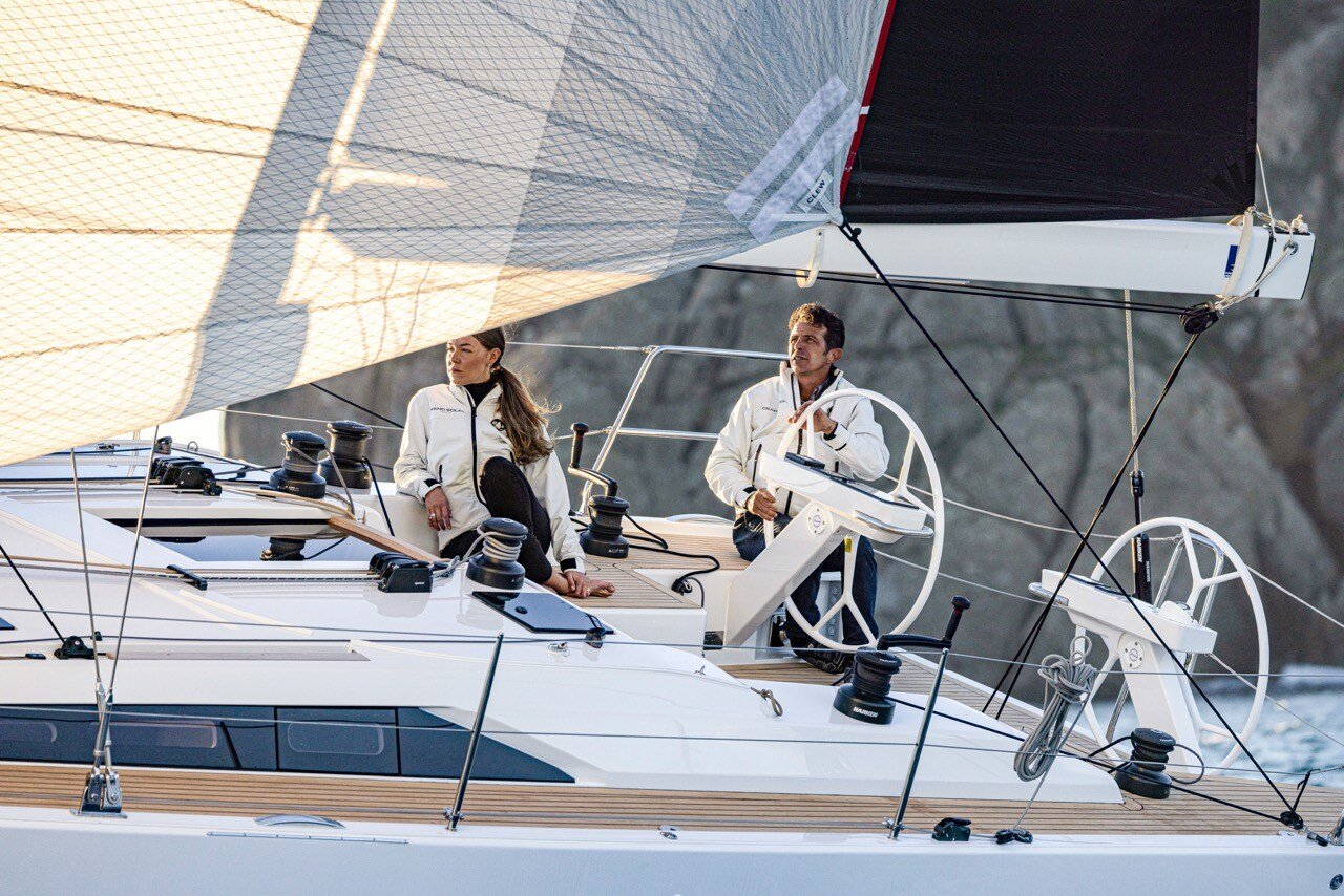 Grand Soleil 40 Performance cockpit