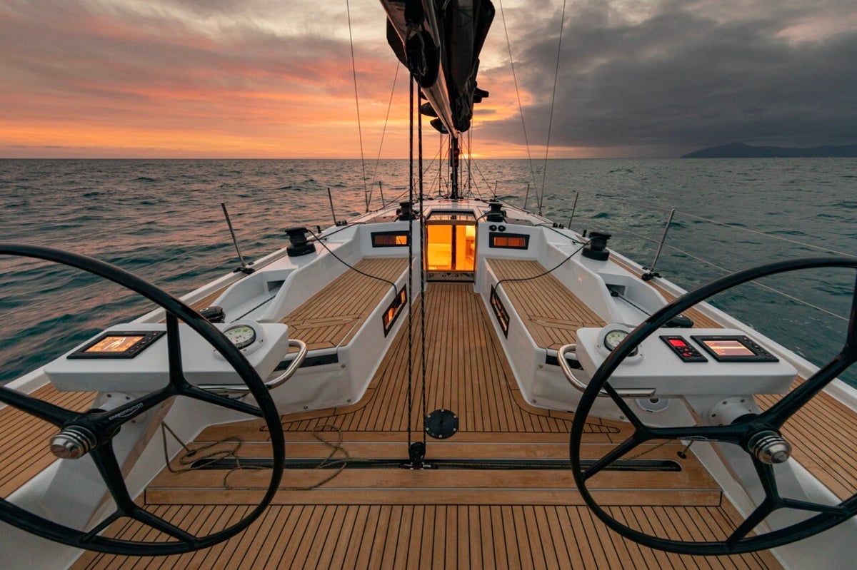 Grand Soleil 44 Performance cockpit