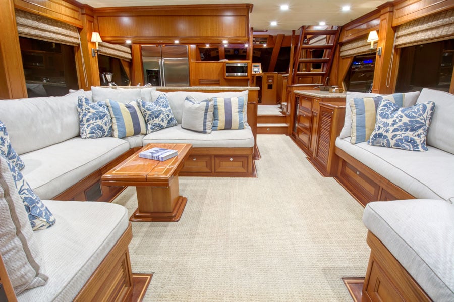 Offshore-72-Salon