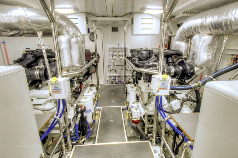 Offshore-90-Voyager-Engine-Room-1