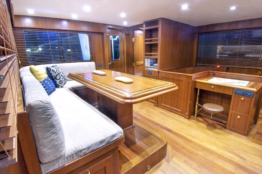 Offshore-90-Voyager-Wheelhouse-Lounge-1